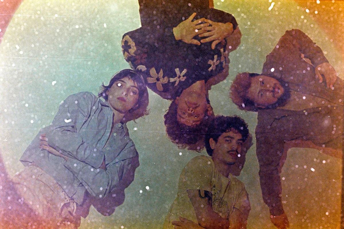 Banda Varanda lança segundo álbum com temática inspirada em sonhos e novas sonoridades