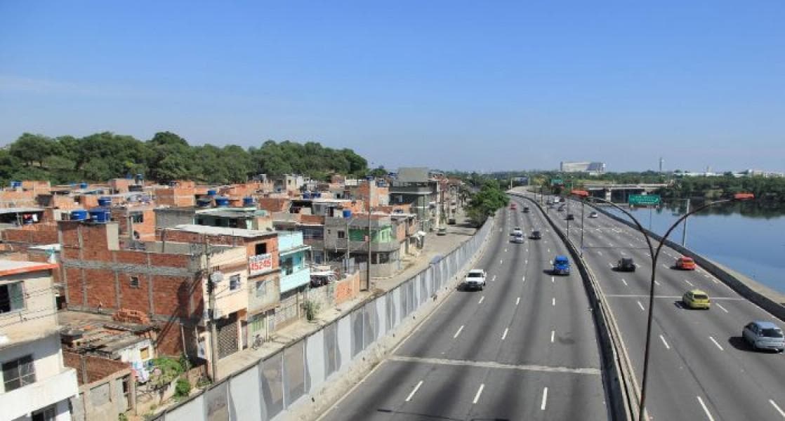 Guanabara Diesel oferece cursos profissionais gratuitos para jovens da Maré e Ramos