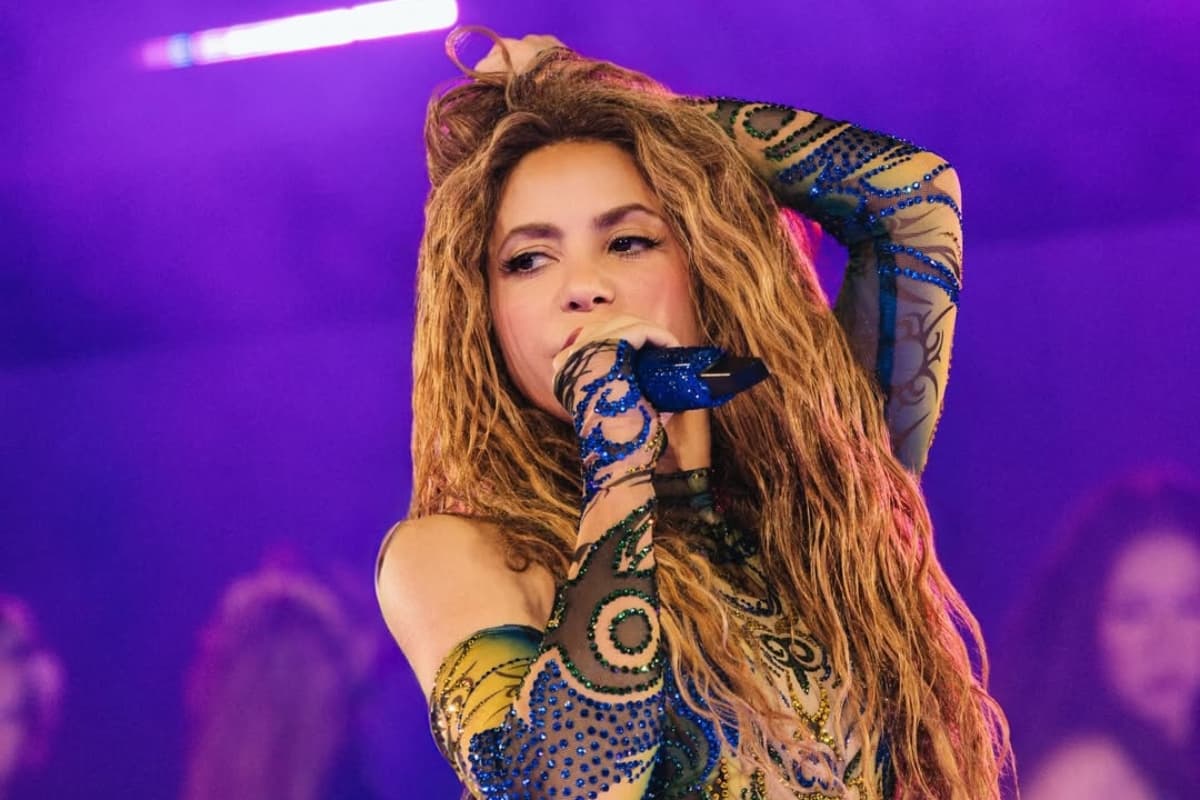 Shakira assina contrato para turnê no Brasil com shows no Réveillon e no início de 2027