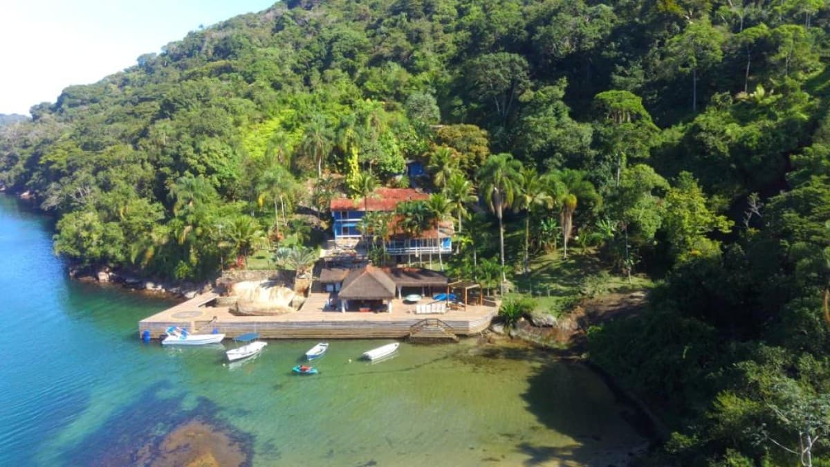 Homem que vendeu mansão a Richarlison é condenado por estelionato em Minas Gerais