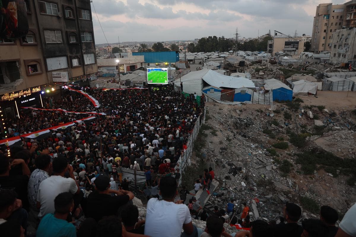 Ataque de Israel em Gaza mata funcionário que organizava exibições da Copa do Mundo