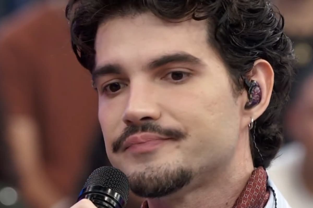 Cantor Jão detalha como morte do pai influenciou o novo álbum e retorno aos palcos