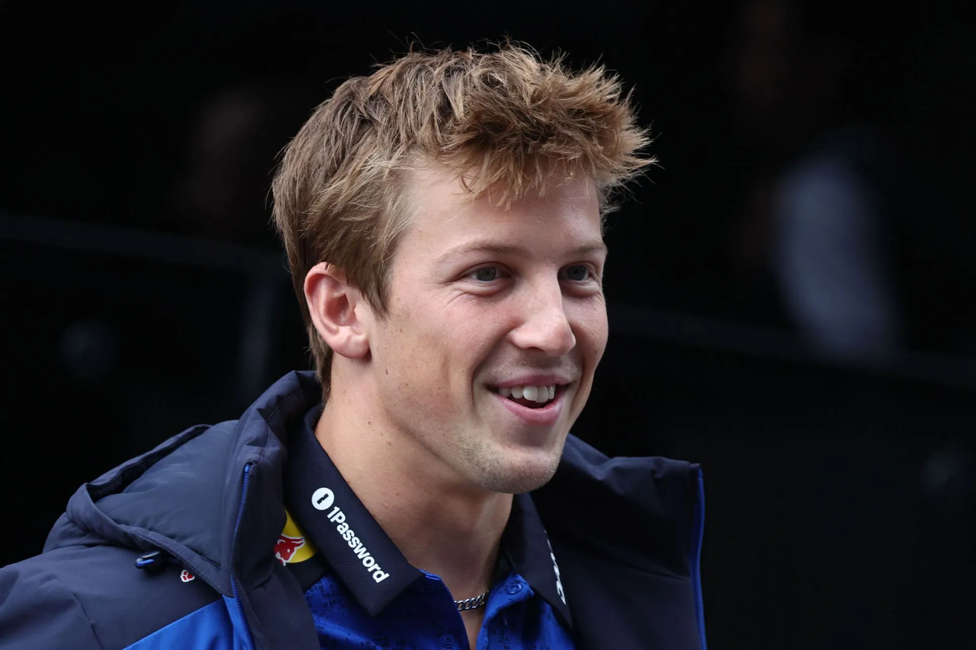 Red Bull confirma Liam Lawson como substituto de Isack Hadjar no GP da Espanha