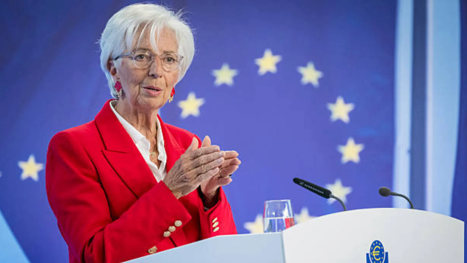 Christine Lagarde renuncia à presidência do Banco Central Europeu antes do fim do mandato