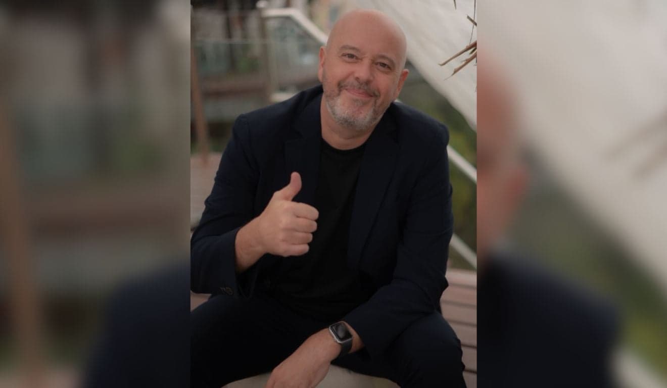 Alex Escobar passa por cirurgia para retirada de tumor benigno no Rio de Janeiro