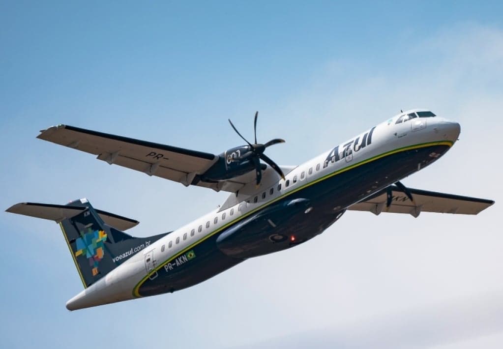 Azul abre 446 vagas para contratação de pilotos e copilotos até o fim de 2026
