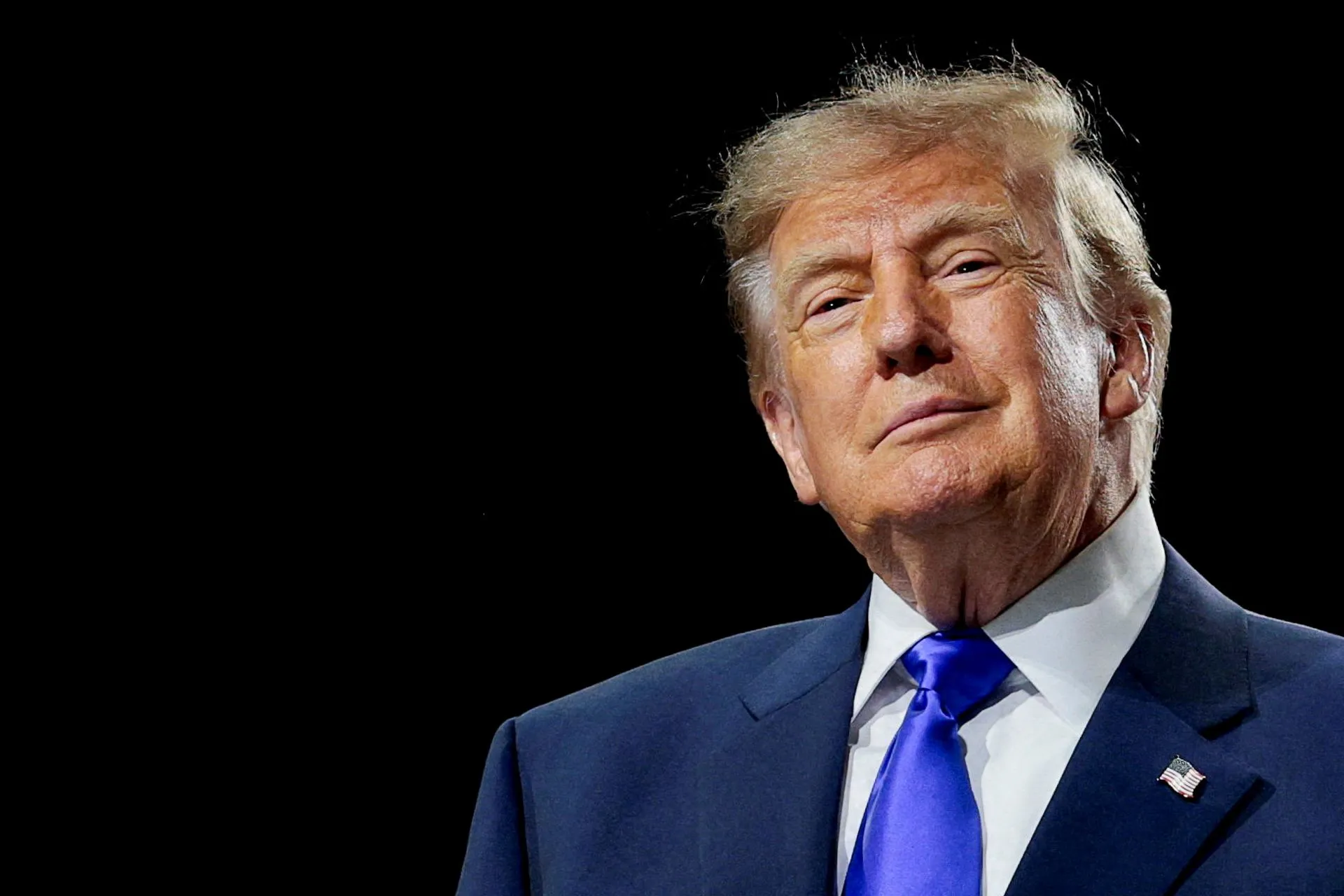 Aprovação de Donald Trump atinge mínima histórica com 66% de desaprovação nos EUA