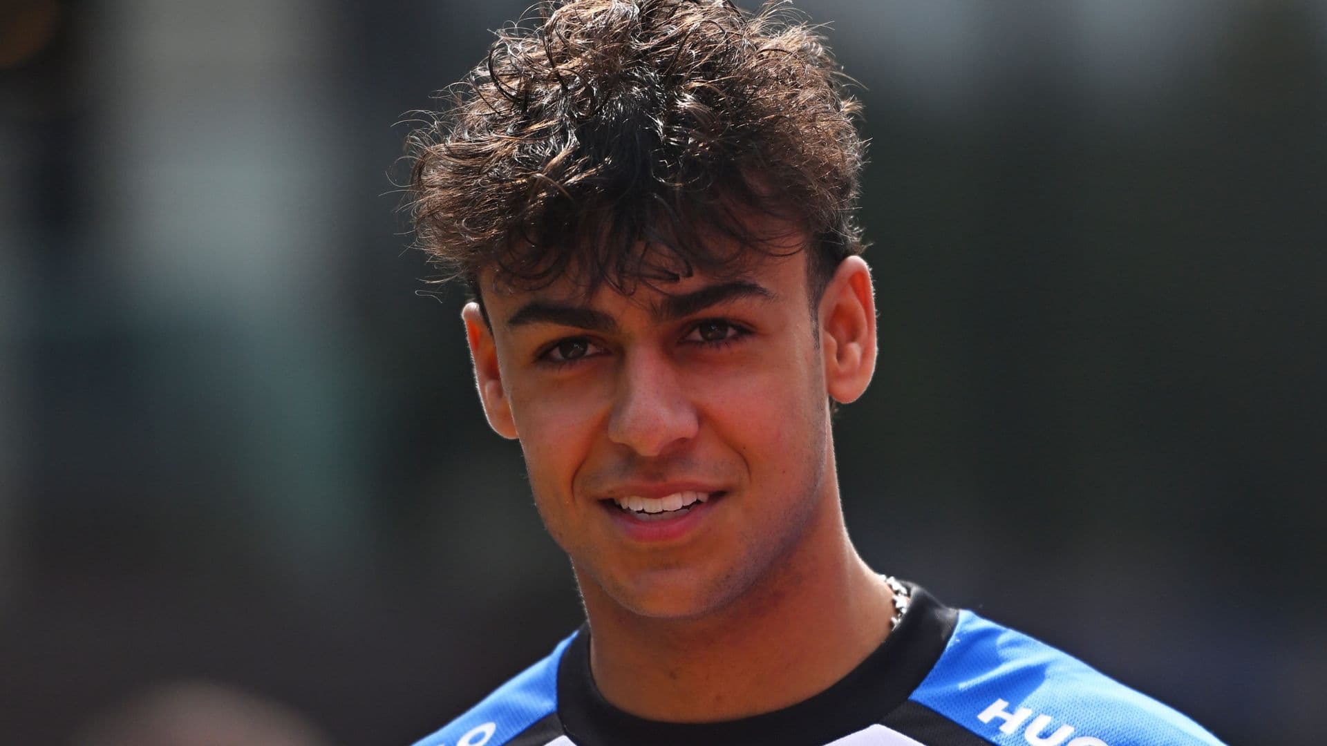 Arvid Lindblad termina em 10º lugar no GP da Hungria após estratégia de equipe falhar