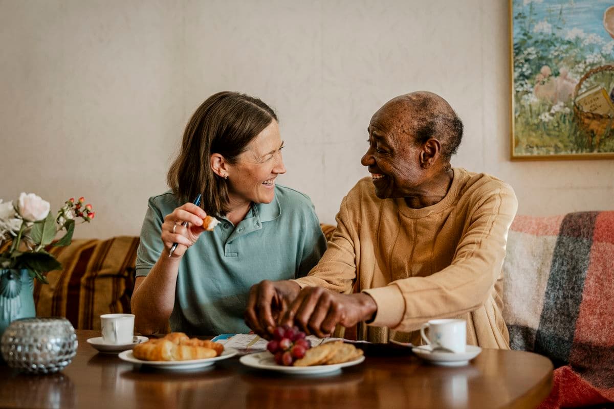 Fuja da monotonia do ovo: conheça 7 alimentos ricos em proteína para o café da manhã