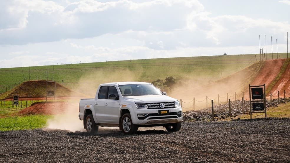 Pirelli destaca linha Scorpion para atender SUVs e picapes em diferentes terrenos