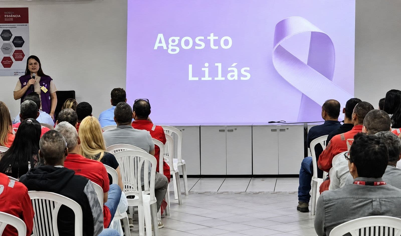 Prefeitura de Macaé intensifica palestras sobre direitos das mulheres no Agosto Lilás